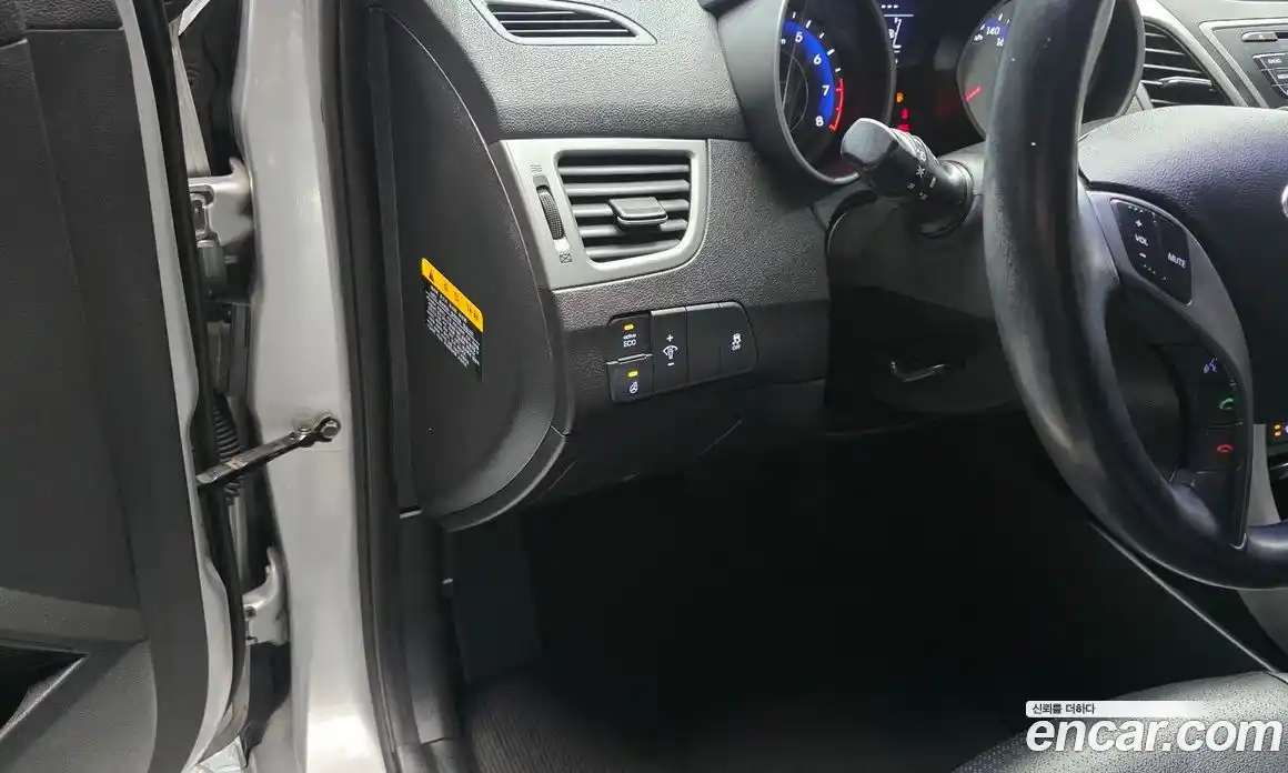 Hyundai Avante 2014 1.6 гидро в Москве № 2123088, фото 15