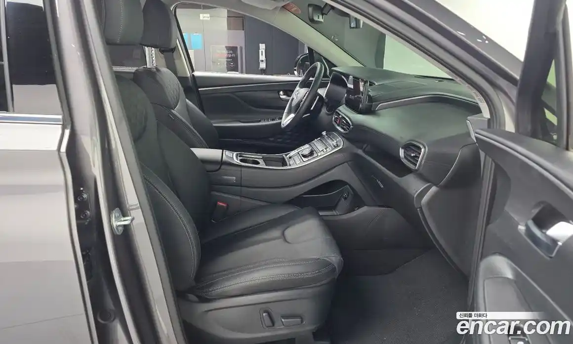 Hyundai Santa Fe 2023 2.5 гидро в Москве № 2123129, фото 17