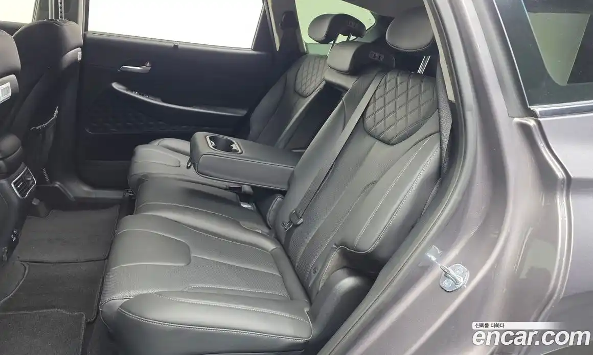 Hyundai Santa Fe 2023 2.5 гидро в Москве № 2123129, фото 18