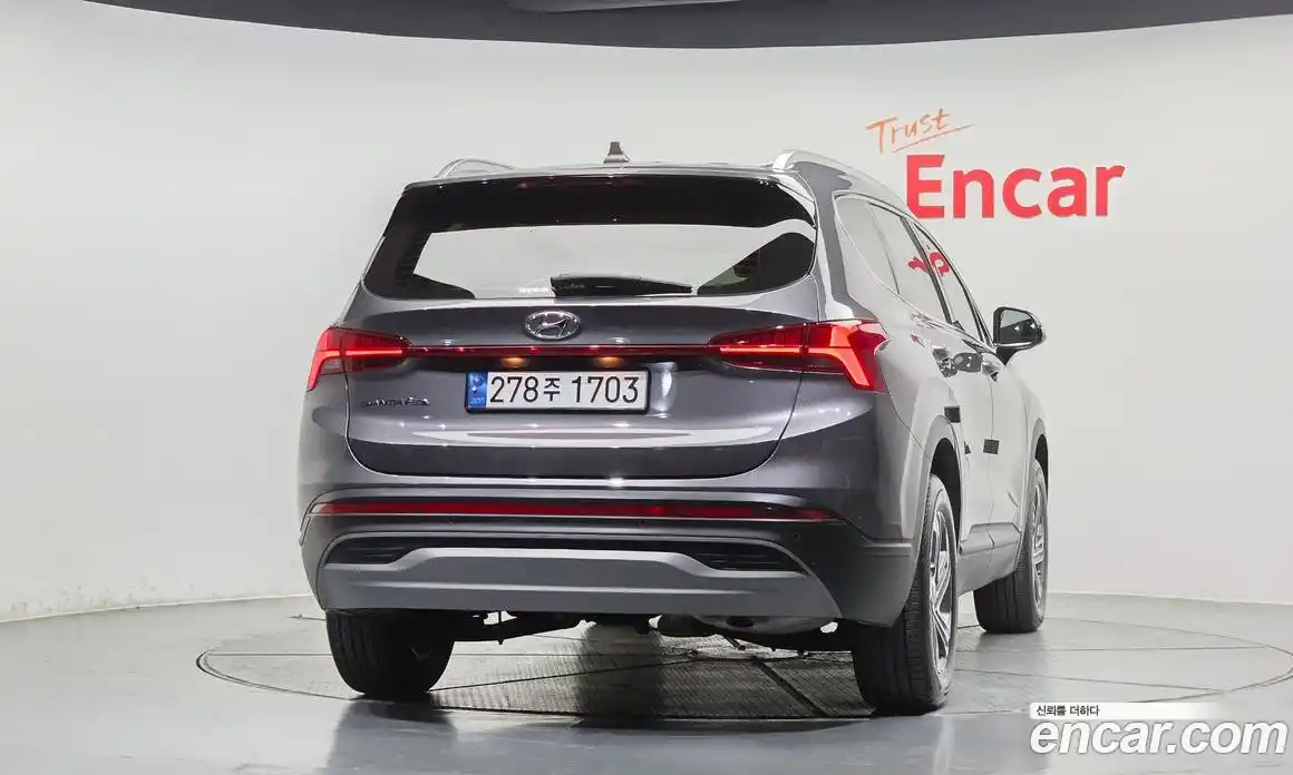 Hyundai Santa Fe 2023 2.5 гидро в Москве № 2123129, фото 4
