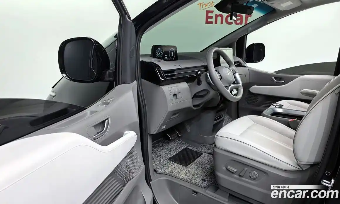 Hyundai Staria 2024 1.6 гидро в Москве № 2123210, фото 13