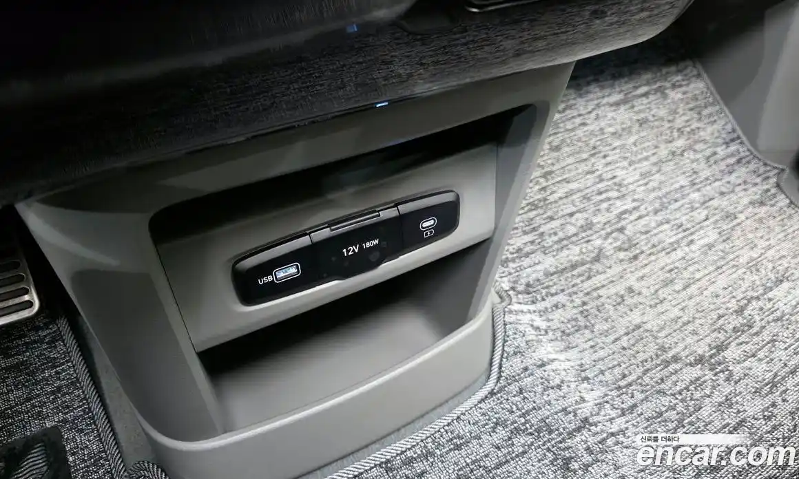 Hyundai Staria 2024 1.6 гидро в Москве № 2123210, фото 24