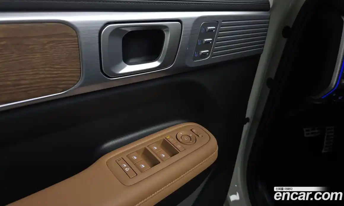 Hyundai Santa Fe 2024 2.5 гидро в Москве № 2123240, фото 13