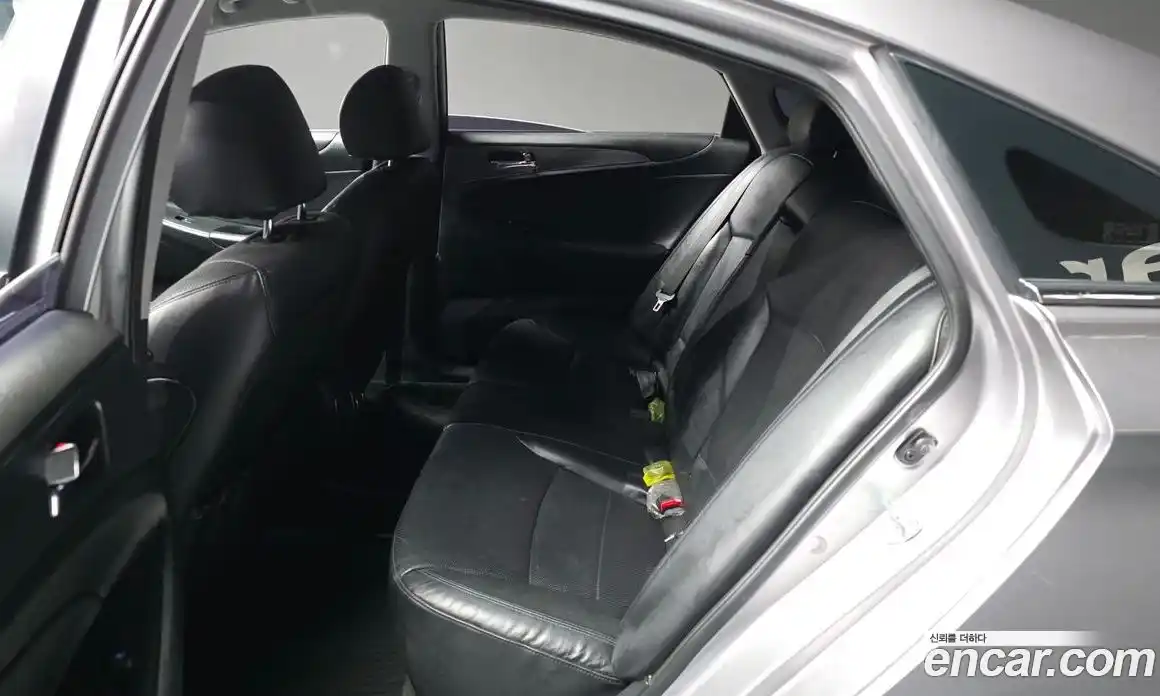 Hyundai Sonata 2012 2.0 гидро в Москве № 2123258, фото 16