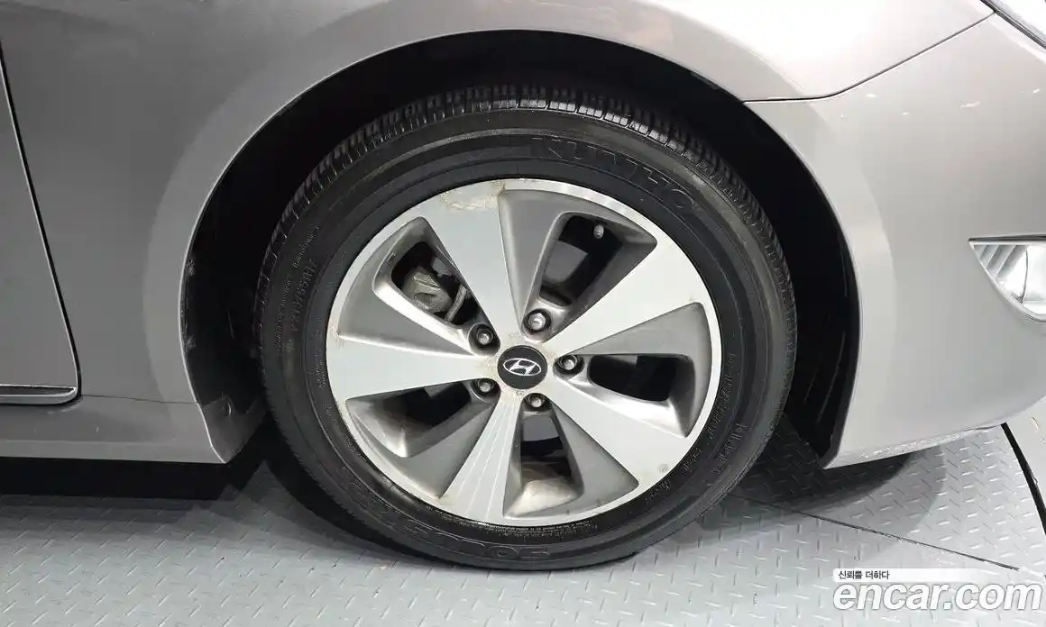 Hyundai Sonata 2012 2.0 гидро в Москве № 2123258, фото 7