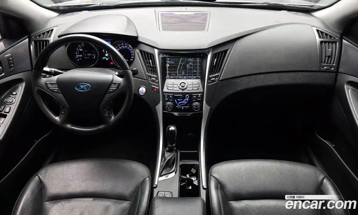 Hyundai Sonata 2012 2.0 гидро в Москве № 2123258, фото 10