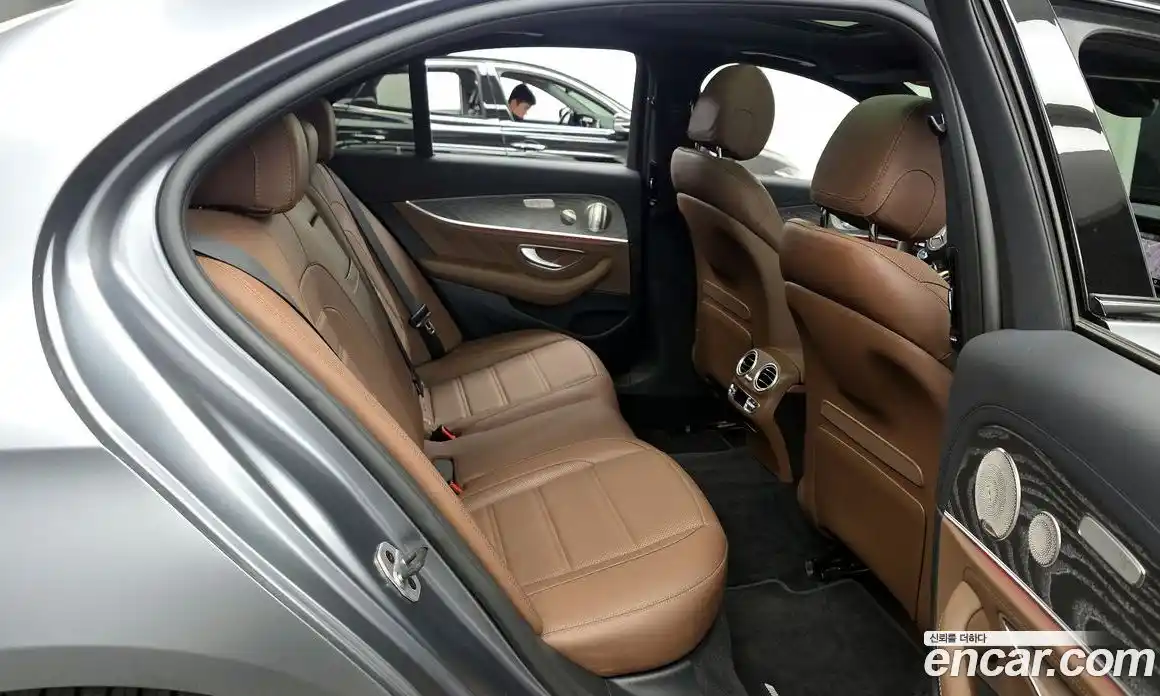 Mercedes-Benz E-Class 2023 3.0 гидро в Москве № 2123285, фото 18