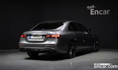 Mercedes-Benz E-Class 2023 3.0 гидро в Москве № 2123285, миниатюра 2