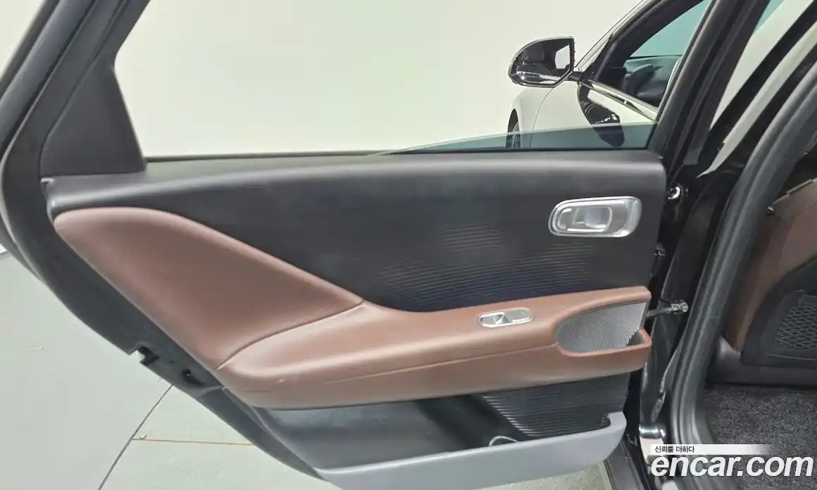 Hyundai Ioniq 6 2022 0.1 гидро в Москве № 2123355, фото 15