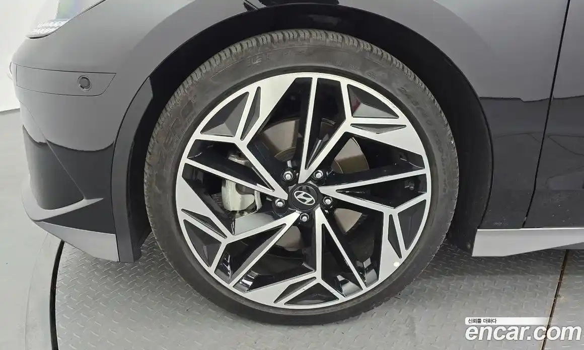 Hyundai Ioniq 6 2022 0.1 гидро в Москве № 2123355, фото 5
