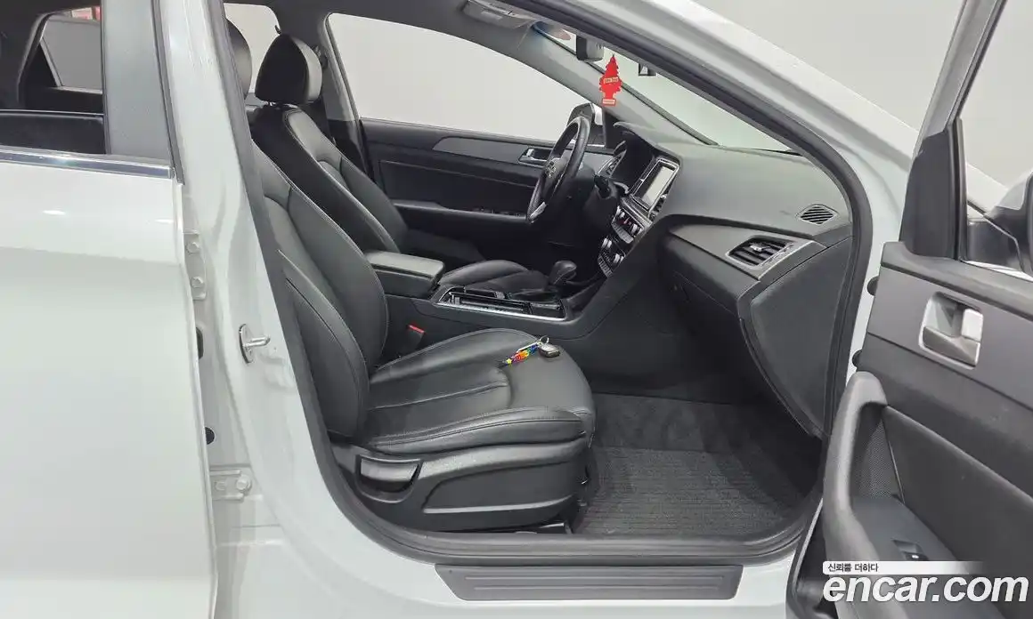 Hyundai Sonata 2018 2.0 гидро в Москве № 2123405, фото 16