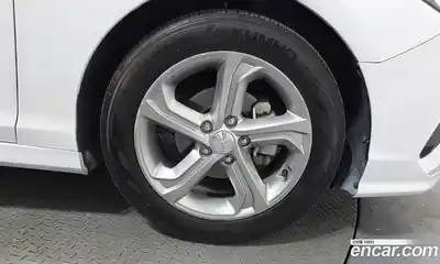 Hyundai Sonata 2018 2.0 гидро в Москве № 2123405, миниатюра 7