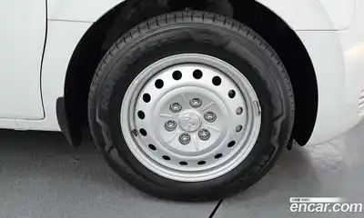 Hyundai Staria 2024 2.2 гидро в Москве № 2123435, миниатюра 7