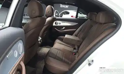 Mercedes-Benz E-Class 2021 2.0 гидро в Москве № 2124706, миниатюра 12