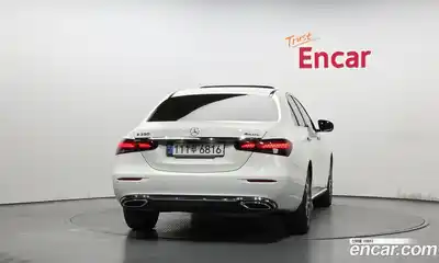 Mercedes-Benz E-Class 2021 2.0 гидро в Москве № 2124706, миниатюра 4