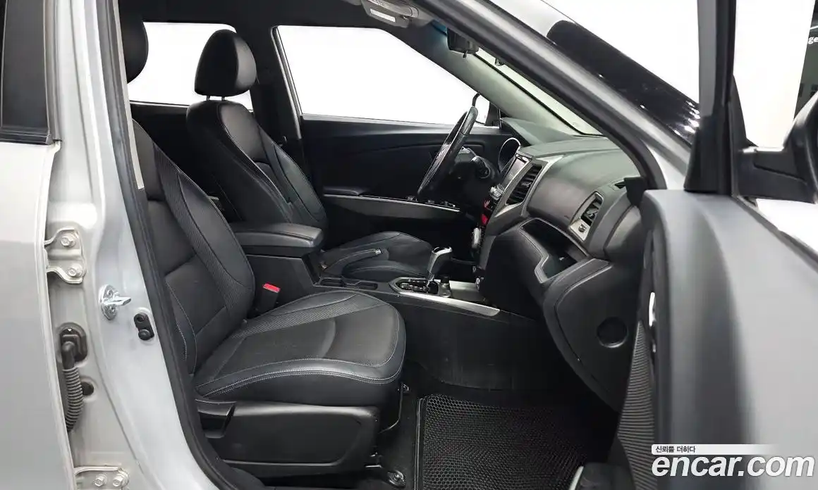 SsangYong TIBOLI 2016 1.6 гидро в Москве № 2126900, фото 11