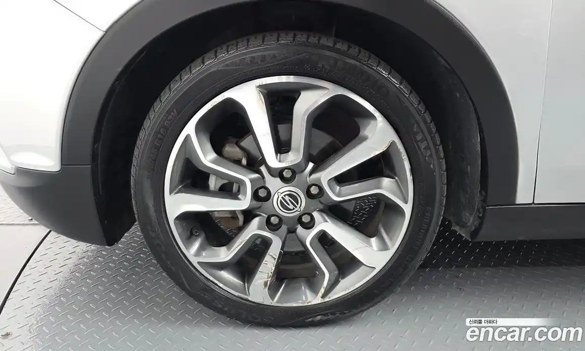 SsangYong TIBOLI 2016 1.6 гидро в Москве № 2126900, фото 5
