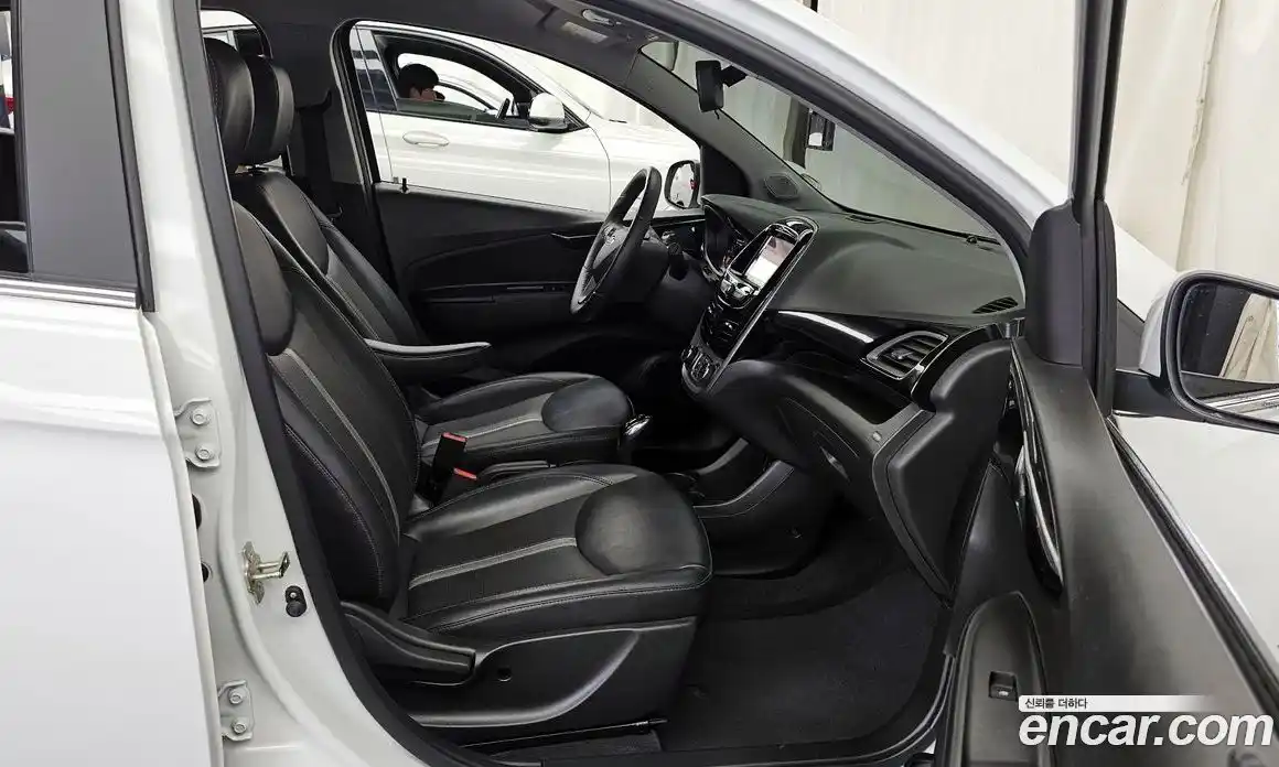 Chevrolet Spark 2018 1.0 гидро в Москве № 2127338, фото 17