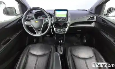 Chevrolet Spark 2015 1.0 гидро в Москве № 2127348, миниатюра 7