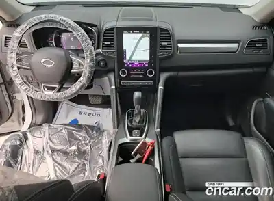 Renault QM6 2022 2.0 гидро в Москве № 2129528, миниатюра 6