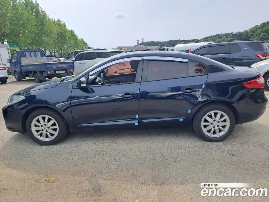 Renault SM3 2010 1.6 гидро в Москве № 2129719, фото 3