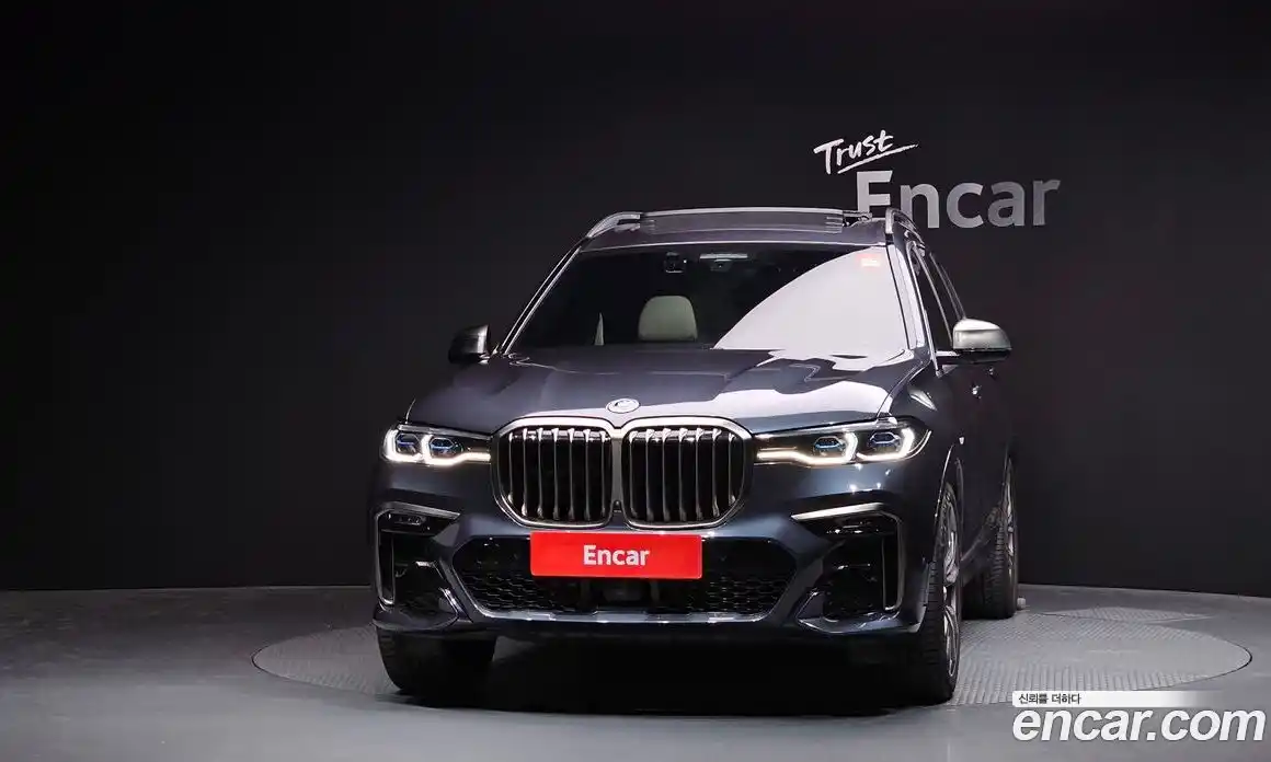 BMW X7 2022 4.4 гидро в Москве № 2129934, фото 3