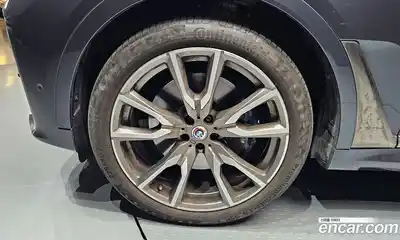 BMW X7 2022 4.4 гидро в Москве № 2129934, миниатюра 5