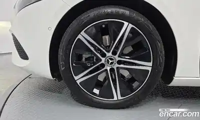 Mercedes-Benz A-Class 2024 2.0 гидро в Москве № 2130888, миниатюра 7
