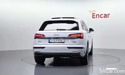 Audi Q5 2023 2.0 гидро в Москве № 2131065, миниатюра 4