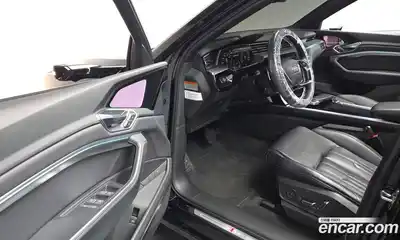 Audi e-tron 2023 0.2 гидро в Москве № 2131224, миниатюра 11