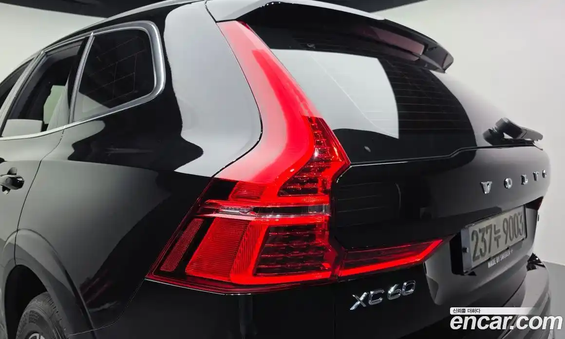 Volvo XC60 2022 2.0 гидро в Москве № 2131516, фото 9