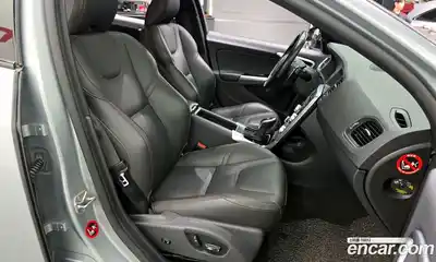 Volvo V60 2016 2.5 гидро в Москве № 2131571, миниатюра 11