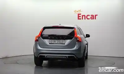 Volvo V60 2016 2.5 гидро в Москве № 2131571, миниатюра 4