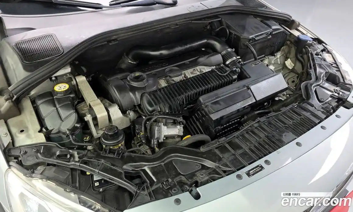 Volvo V60 2016 2.5 гидро в Москве № 2131571, фото 6