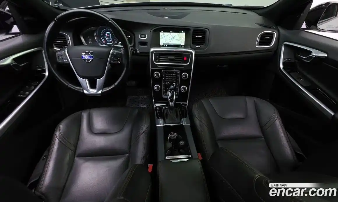 Volvo V60 2016 2.5 гидро в Москве № 2131571, фото 7