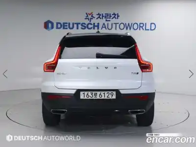 Volvo XC40 2018 2.0 гидро в Москве № 2131614, миниатюра 4