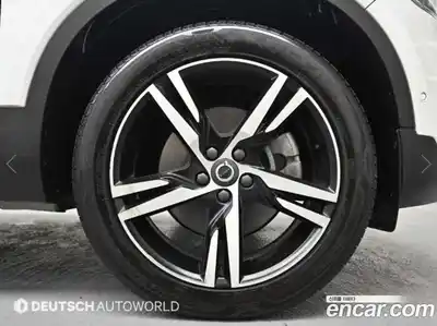 Volvo XC40 2018 2.0 гидро в Москве № 2131614, миниатюра 5