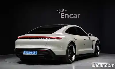 Porsche Taycan 2022 0.1 гидро в Москве № 2131735, миниатюра 2