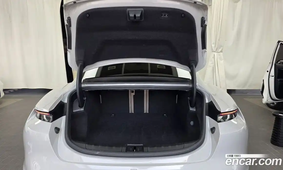Porsche Taycan 2022 0.1 гидро в Москве № 2131735, фото 26