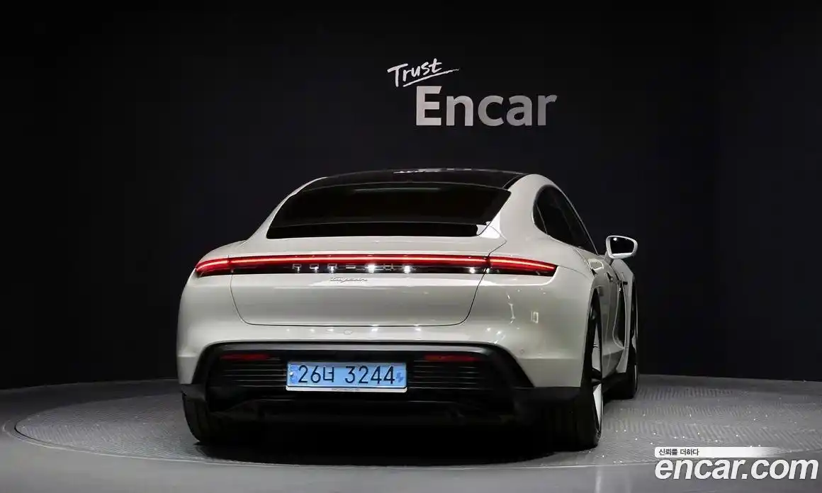 Porsche Taycan 2022 0.1 гидро в Москве № 2131735, фото 4