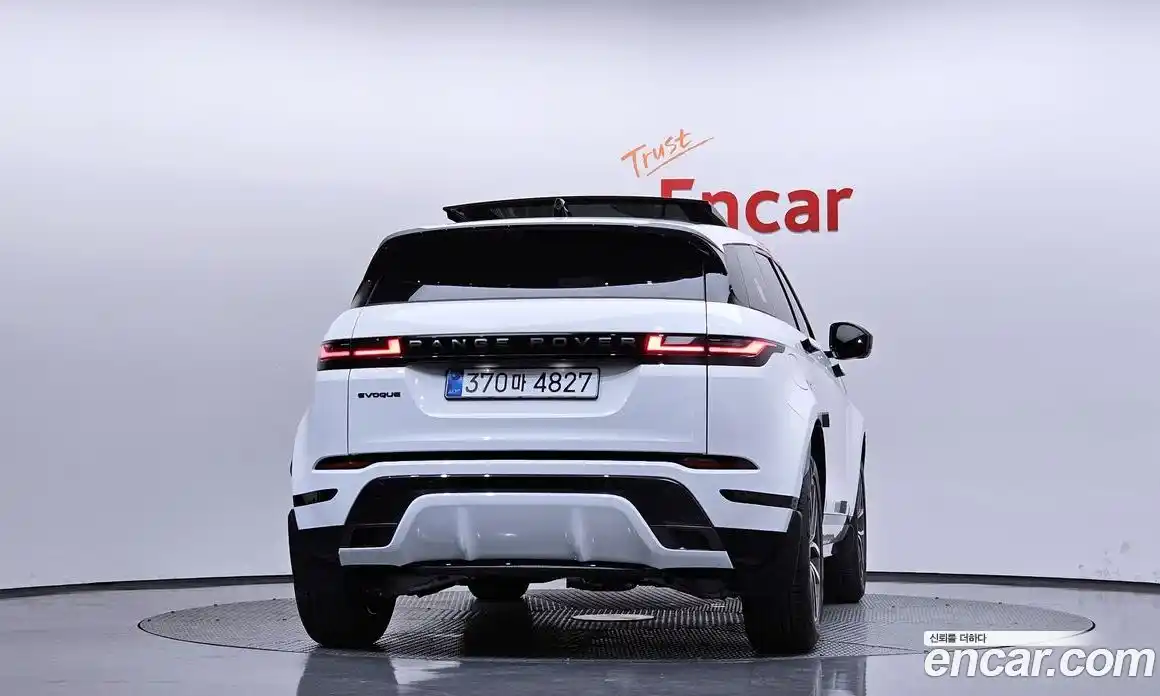 Land Rover Range-Rover Evoque 2025 2.0 гидро в Москве № 2131826, фото 4