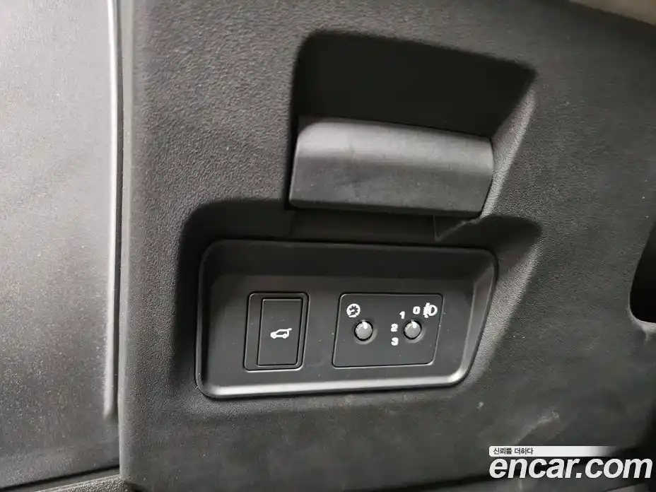 Land Rover Range-Rover Evoque 2024 2.0 гидро в Москве № 2131842, фото 15