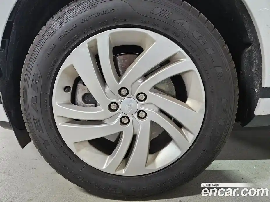 Land Rover Range-Rover Evoque 2024 2.0 гидро в Москве № 2131842, фото 20