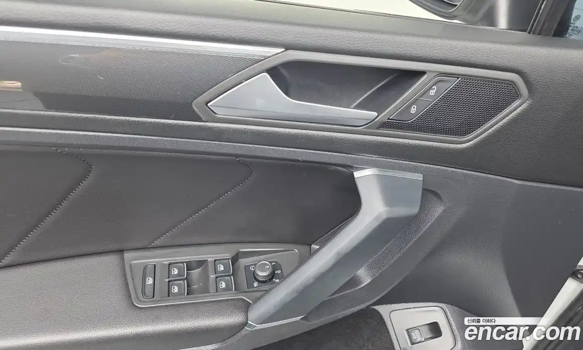 Volkswagen Tiguan 2020 2.0 гидро в Москве № 2132437, фото 31