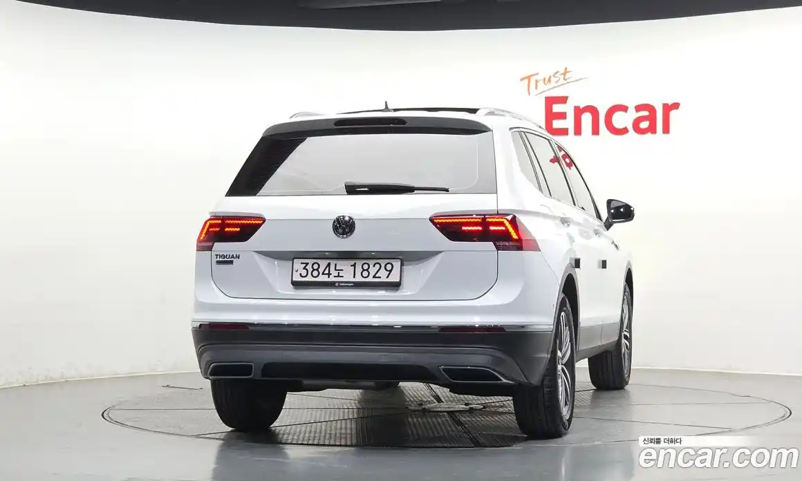 Volkswagen Tiguan 2020 2.0 гидро в Москве № 2132437, фото 4