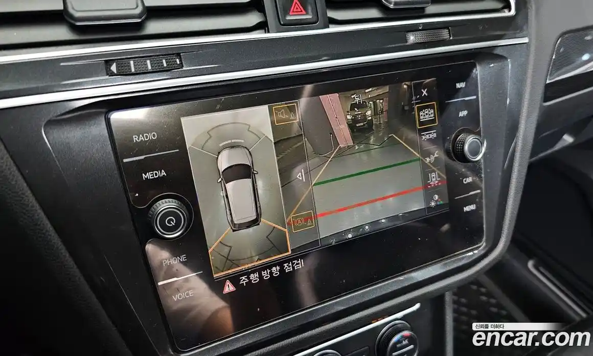 Volkswagen Tiguan 2018 2.0 гидро в Москве № 2132461, фото 19