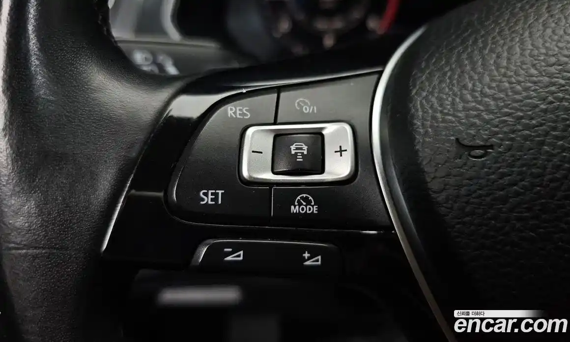 Volkswagen Tiguan 2018 2.0 гидро в Москве № 2132461, фото 28