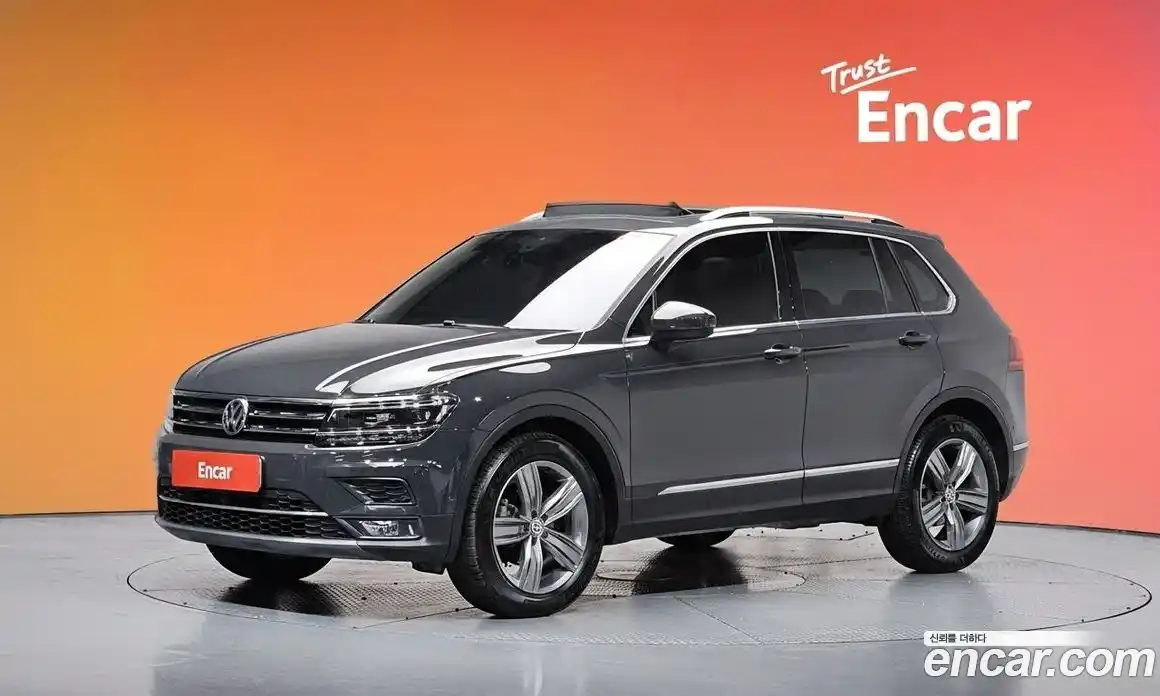Volkswagen Tiguan 2018 2.0 гидро в Москве № 2132461, фото 36