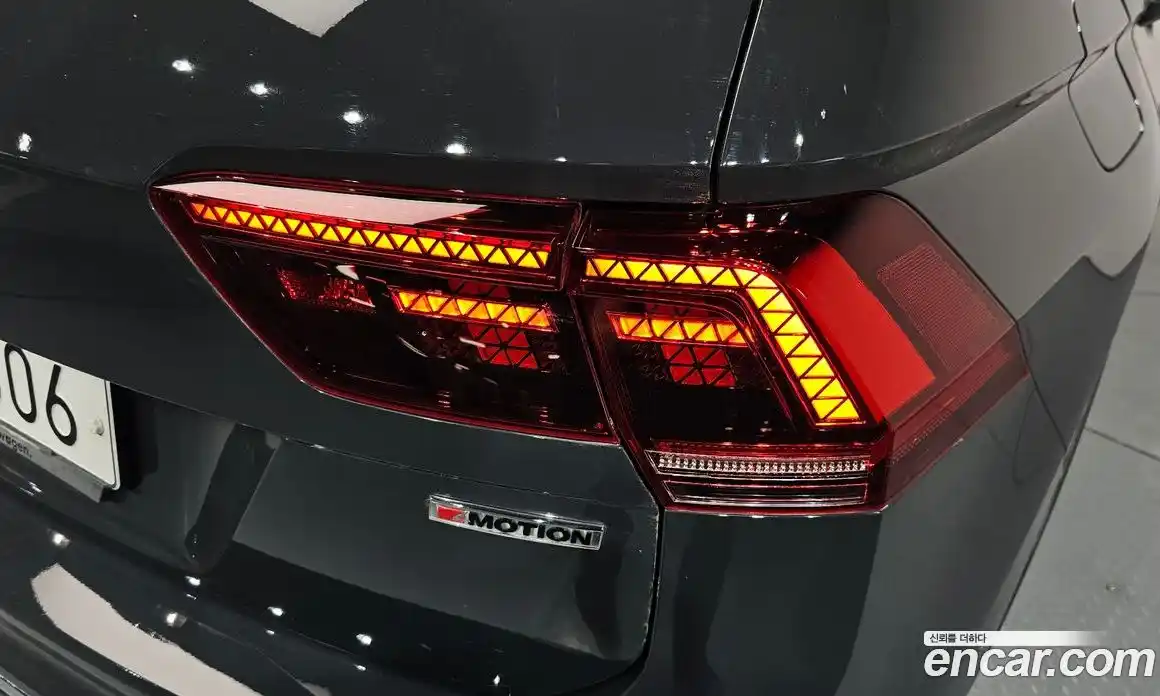 Volkswagen Tiguan 2018 2.0 гидро в Москве № 2132461, фото 8