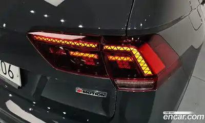 Volkswagen Tiguan 2018 2.0 гидро в Москве № 2132461, миниатюра 8